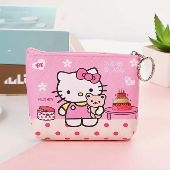 Hello Kitty Compact Wallet - Picture 1 of 3